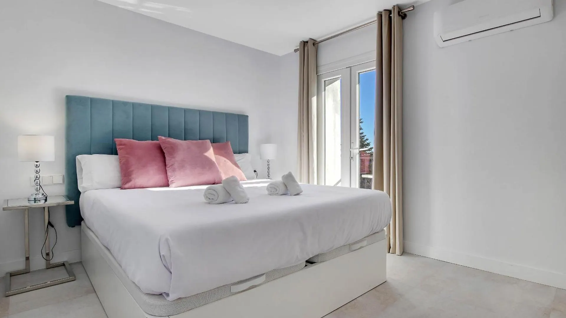 Caminito Rey & Banderas Spa Relax Hotel